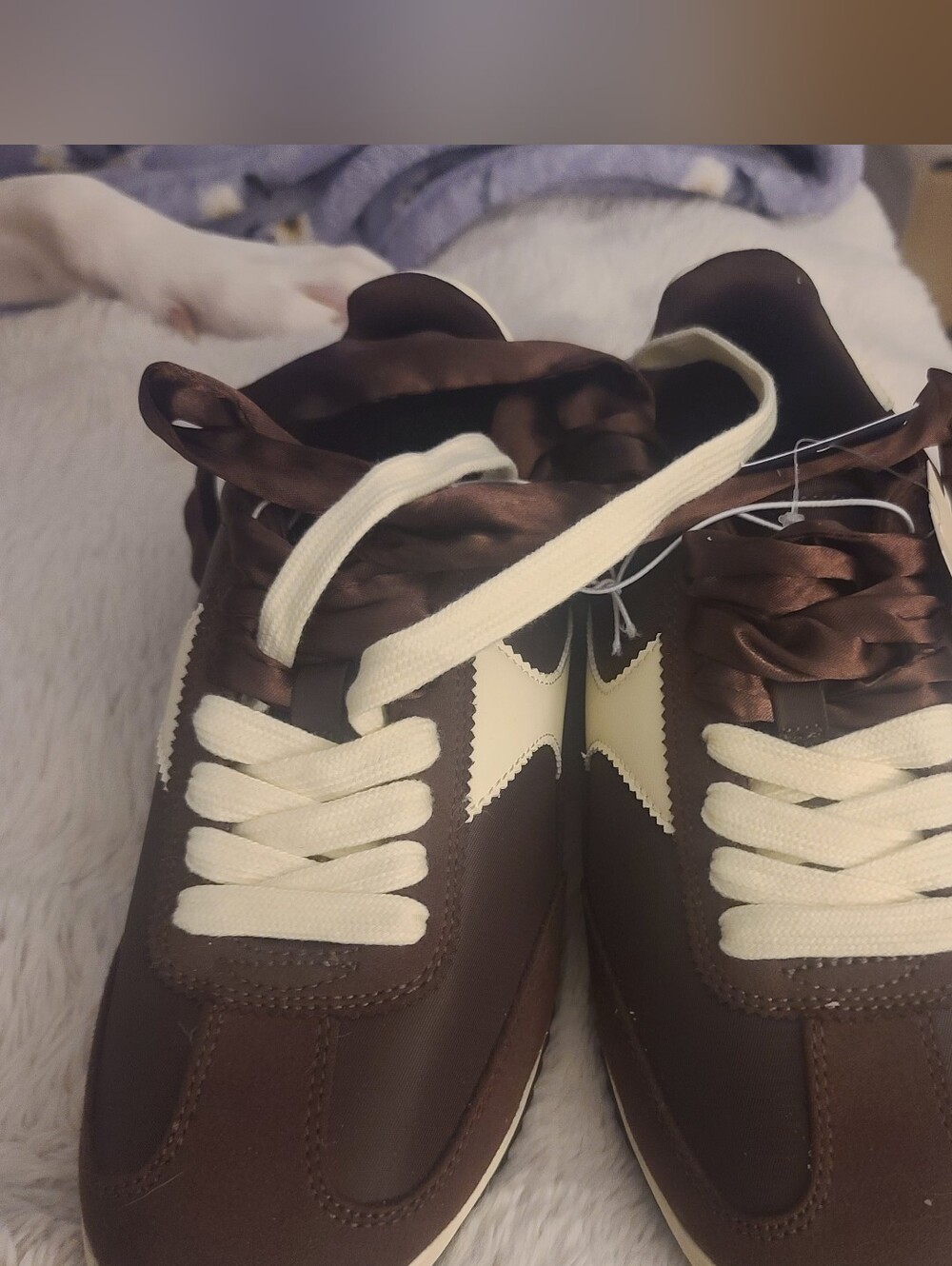 Universal Thread Brown and Cream Retro Runner Sneakers Size 7 1/2